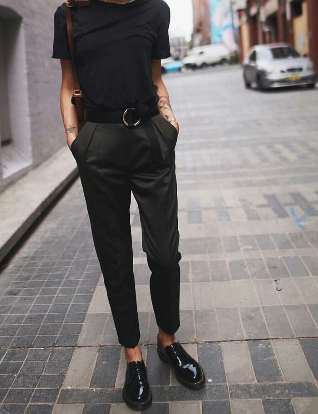 Черные летние брюки женские с чем носить